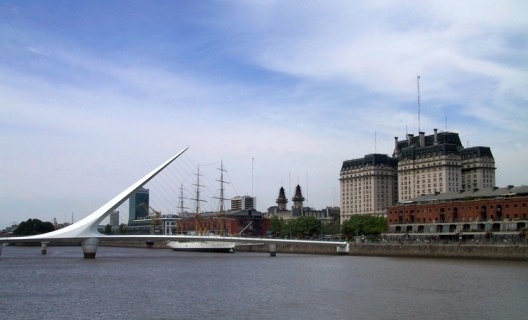 Bridge by Santiago Calatrava, Puerto Madero, Buenos Aires<br />Foto: Abilio Guerra 