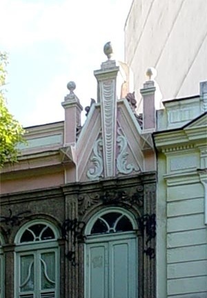 Detalhe de construção de comércio popular