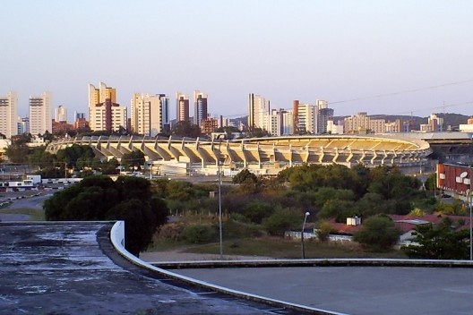 Estádio João Cláudio Machado, o Machadão. Arquiteto Moacyr Gomes da Costa<br />Foto Gustavo Sobral 