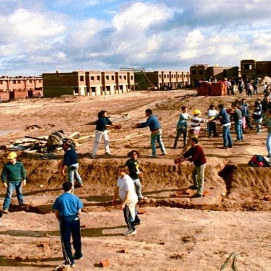 Imagen de la portada del libro <i>Integración de un sistema de instrumentos de apoyo a la producción social de vivienda</i>, de Enrique Ortiz Flores<br />Foto divulgación 