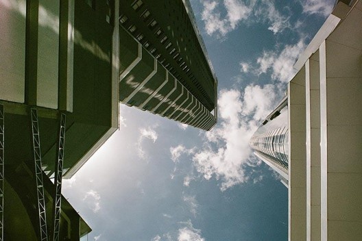 Edifícios da cidade de Balneário Camboriú<br />Foto Camila Alba Costa Curta 