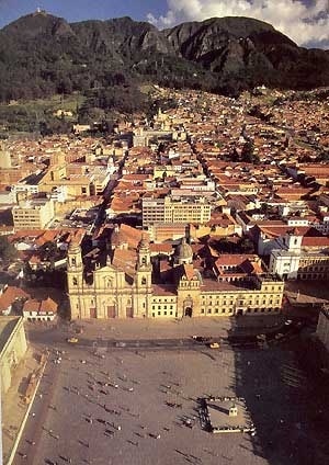 Plaza de Bolívar, Bogotá [Villegas Editores]