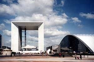 Figura 02: Grande Arco La Défense, Arquiteto Johan Otto Von Spreckelsen<br />Foto AG 