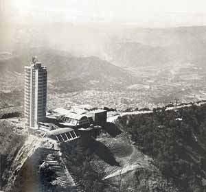 Vista general del hotel Humboldt, Tomás Sanabria. Monte Ávila, Caracas