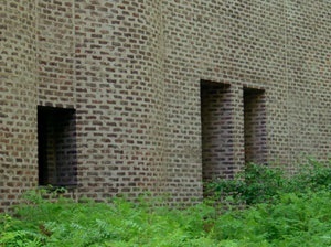Sigürd Lewerentz, Igreja de São Marcos, Björkhagen, parede de tijolos da igreja, detalhe<br />Foto Fernando Diniz Moreira 